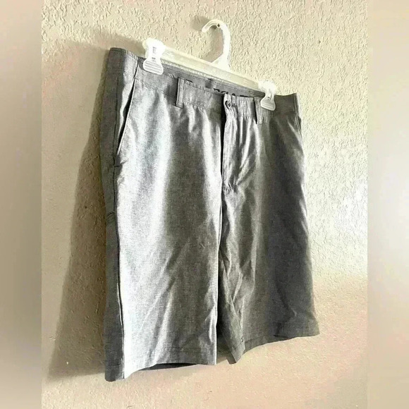 PGA Tour Mens Shorts Gray Flat Front Golf Shorts Sz 32 - Picture 2 of 7